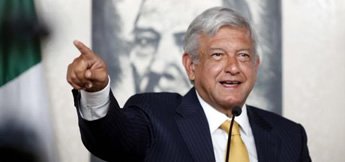 Comprometé López Obrador revisar todo lo relacionado con la explotación minera en BCS